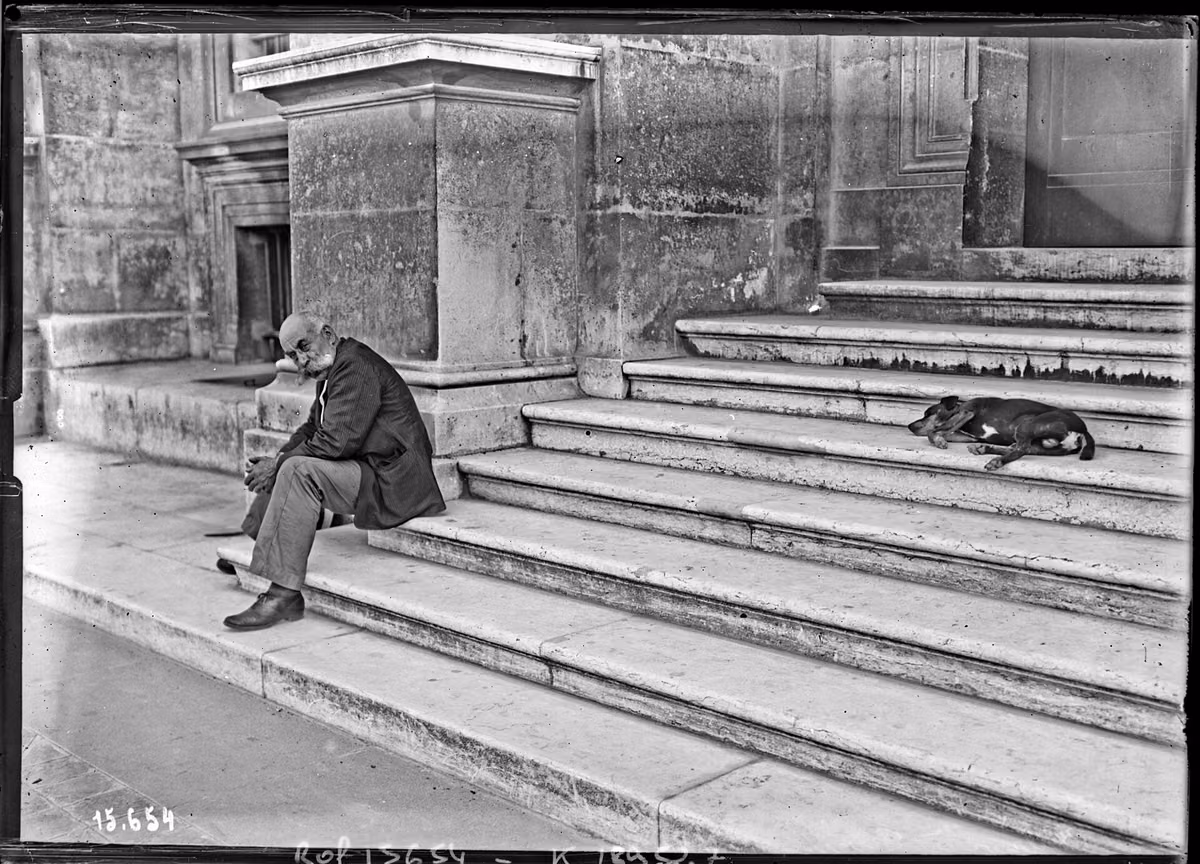 How I Shoot Documentary Photography on the Street — Bayram Yılmaz